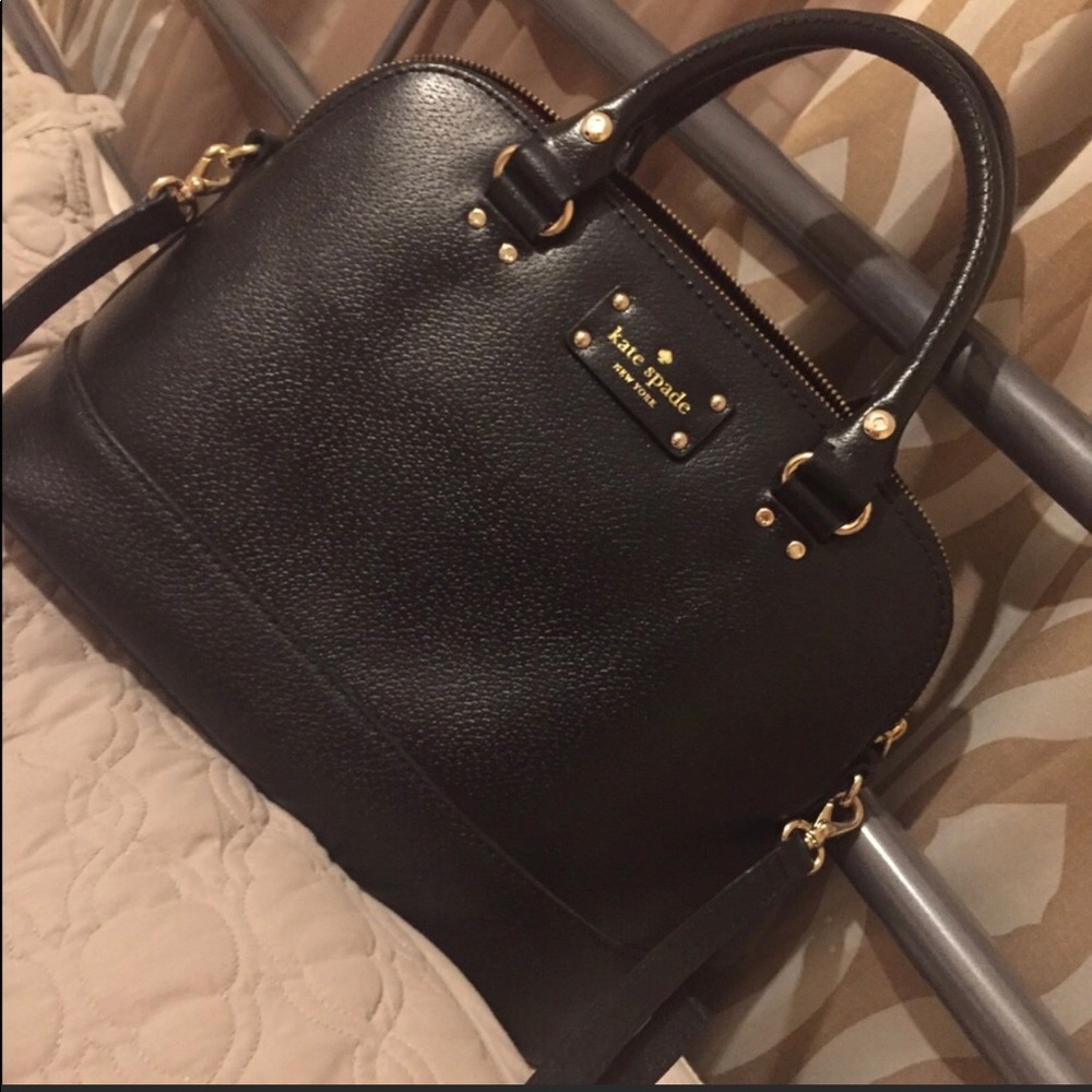 Kate Spade purse, excellent condition.